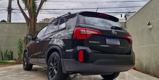 KIA SORENTO 3.5 V6 GASOLINA EX 7L 4WD AUTOMÁTICO KIA SORENTO 3.5 V6 GASOLINA EX 7L 4WD AUTOMÁTICO
